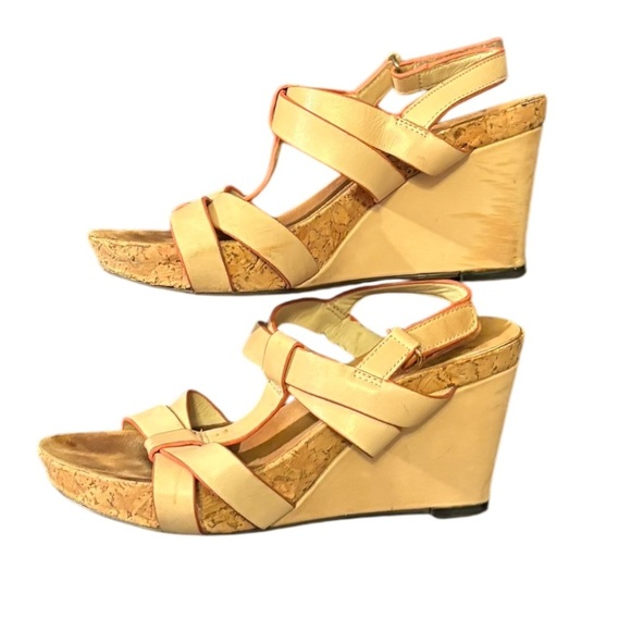 Taryn Rose Tan Sandals with Suede Footbed - Picture 2 of 7